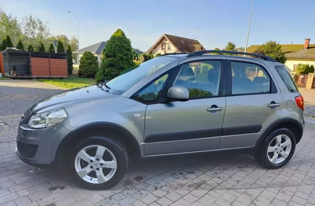 SUZUKI SX4 