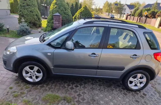 SUZUKI SX4 