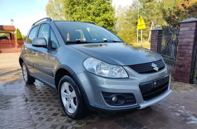 SUZUKI SX4 