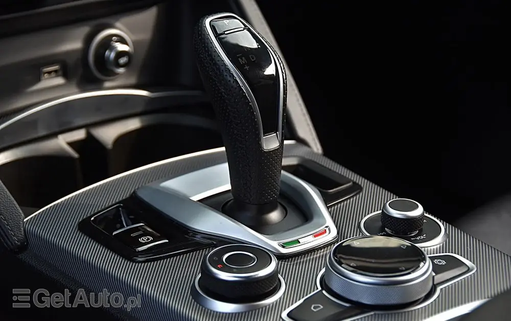 ALFA ROMEO Stelvio 2.0 Turbo Veloce Q4