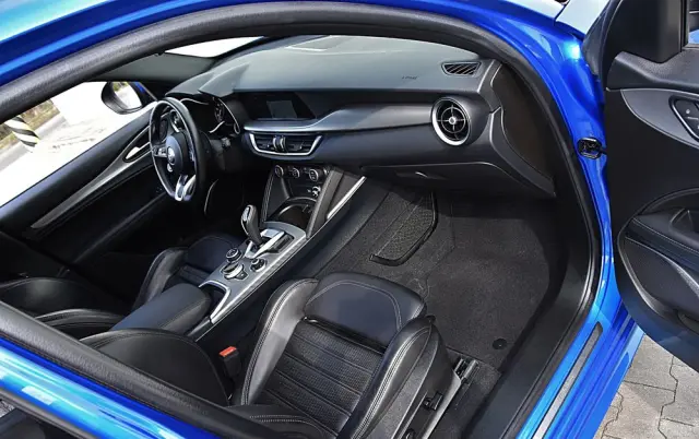 ALFA ROMEO Stelvio 2.0 Turbo Veloce Q4