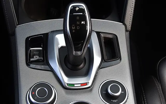 ALFA ROMEO Stelvio 2.0 Turbo Veloce Q4