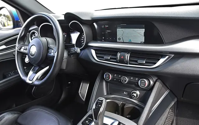 ALFA ROMEO Stelvio 2.0 Turbo Veloce Q4