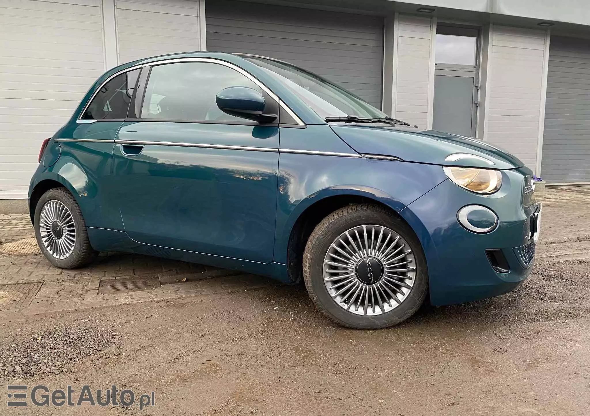 FIAT 500e 