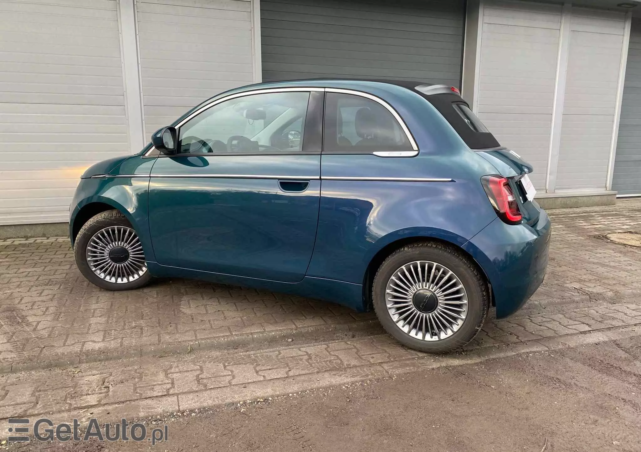 FIAT 500e 