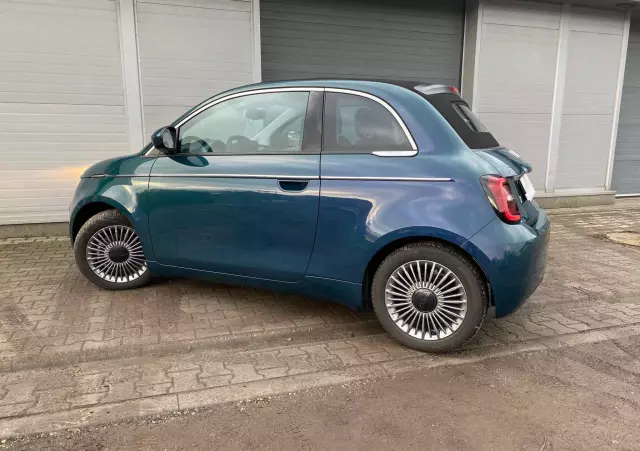 FIAT 500e 