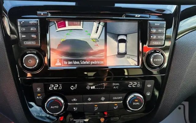 NISSAN Qashqai 1.6 DIG-T Tekna+