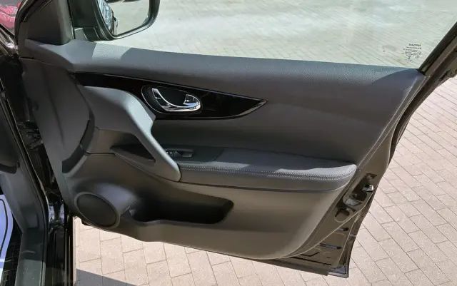 NISSAN Qashqai 1.6 DIG-T Tekna+