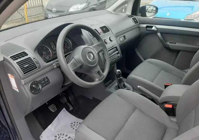 VOLKSWAGEN Touran 1.6 TDI DPF BlueMotion Technology Comfortline