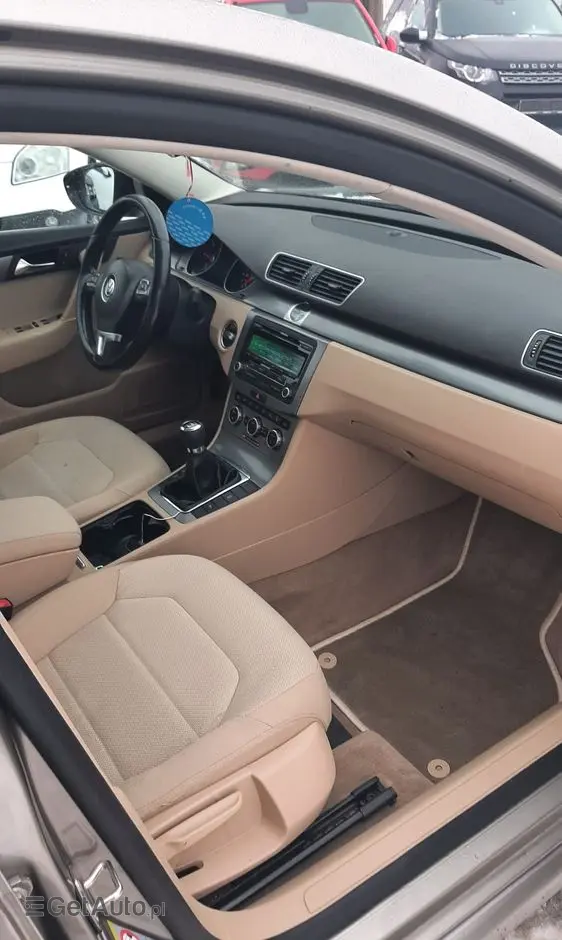VOLKSWAGEN Passat 2.0 TDI Comfortline