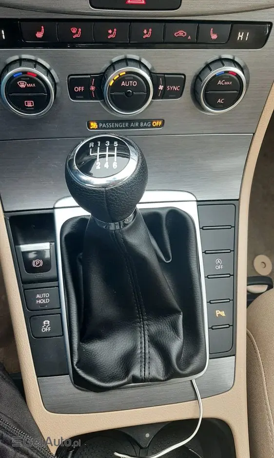 VOLKSWAGEN Passat 2.0 TDI Comfortline