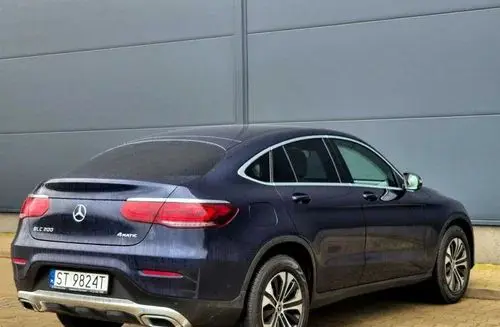 MERCEDES-BENZ GLC 