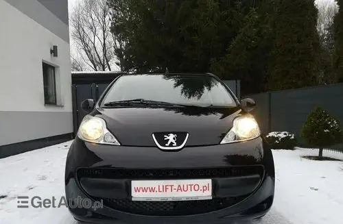 PEUGEOT 107 