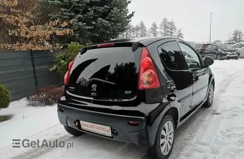 PEUGEOT 107 