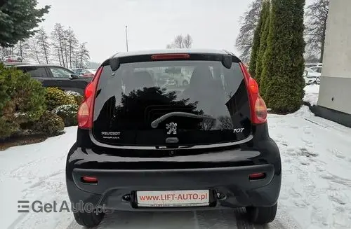 PEUGEOT 107 