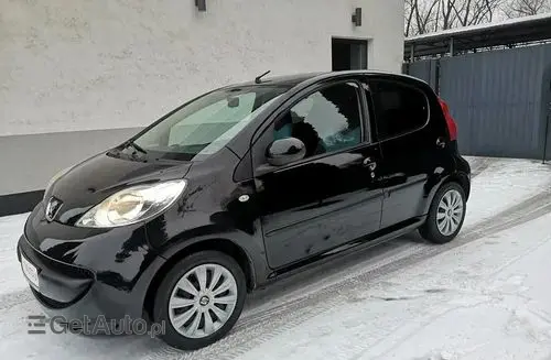 PEUGEOT 107 