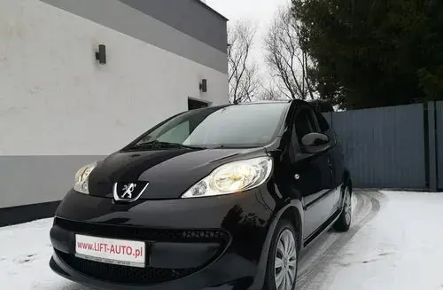 PEUGEOT 107 