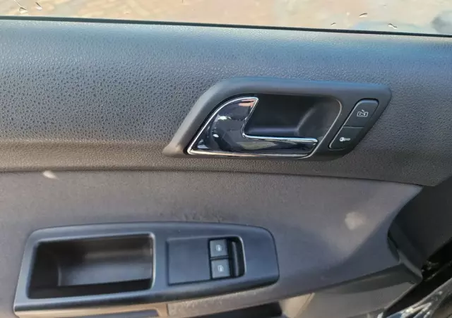 VOLKSWAGEN Polo 1.2 Special