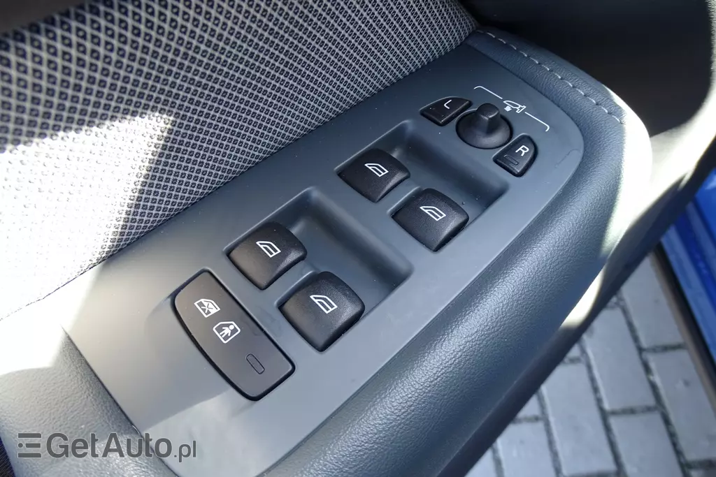 VOLVO XC 60 R-Design AWD Getr