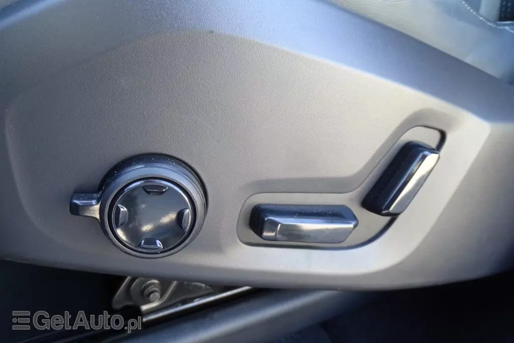 VOLVO XC 60 R-Design AWD Getr