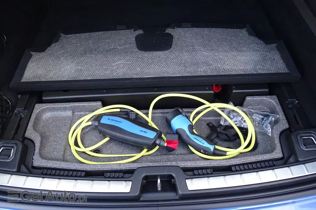 VOLVO XC 60 R-Design AWD Getr