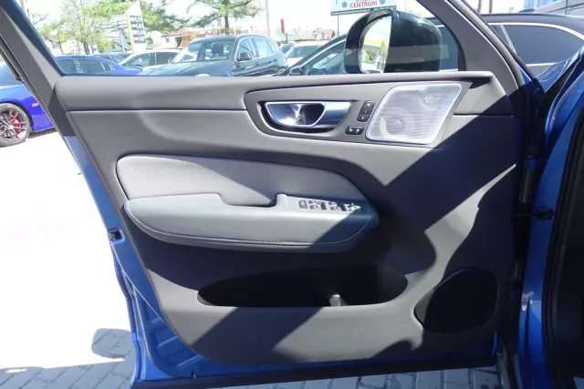 VOLVO XC 60 R-Design AWD Getr