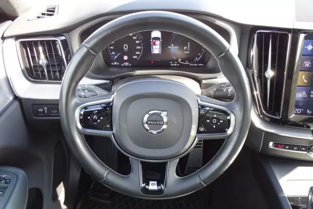 VOLVO XC 60 R-Design AWD Getr