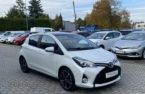 TOYOTA Yaris 