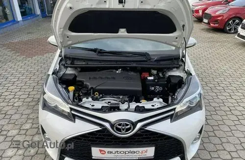 TOYOTA Yaris 