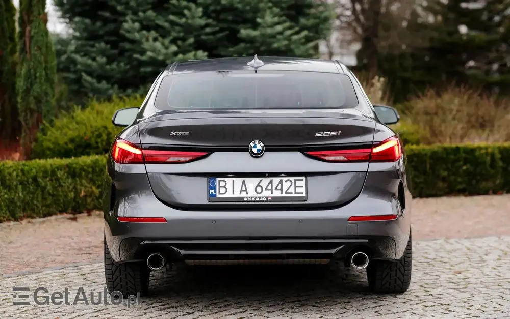 BMW Seria 2 225i xDrive Sport-Aut