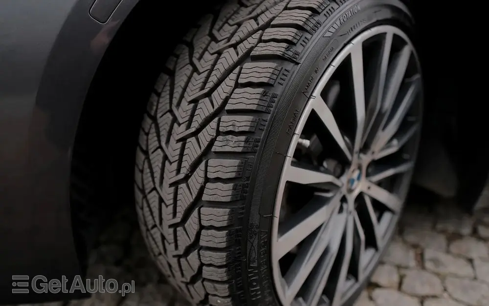 BMW Seria 2 225i xDrive Sport-Aut