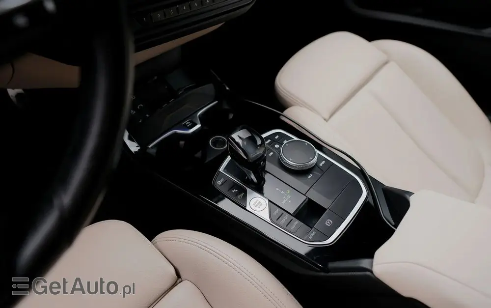 BMW Seria 2 225i xDrive Sport-Aut