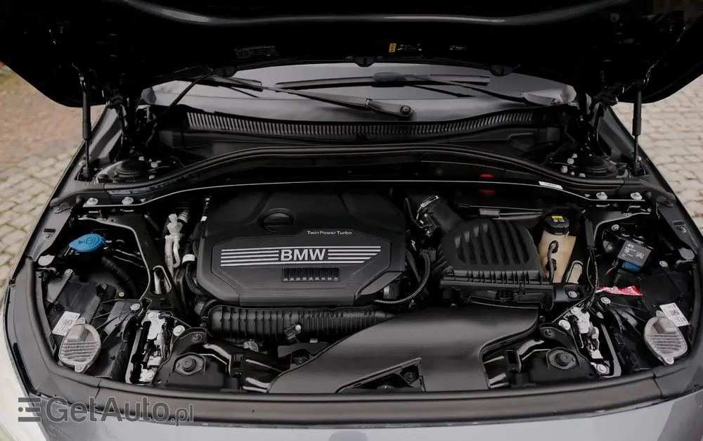 BMW Seria 2 225i xDrive Sport-Aut