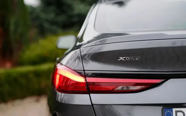 BMW Seria 2 225i xDrive Sport-Aut