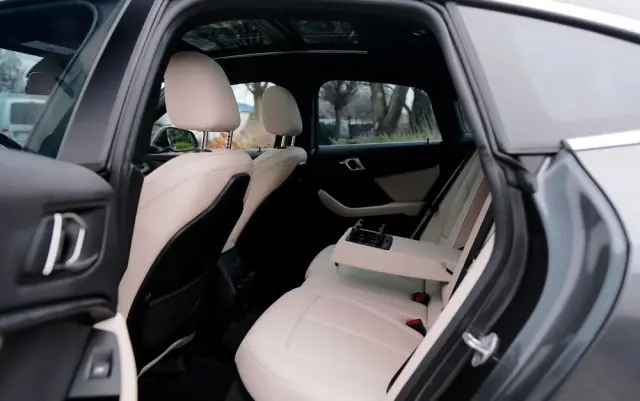 BMW Seria 2 225i xDrive Sport-Aut