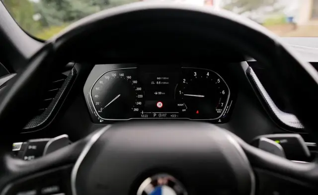 BMW Seria 2 225i xDrive Sport-Aut