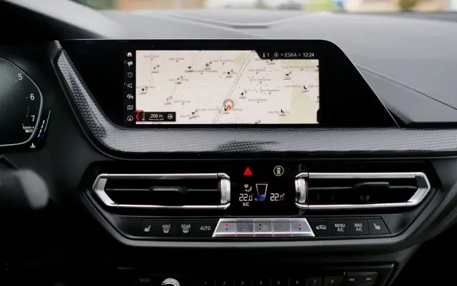 BMW Seria 2 225i xDrive Sport-Aut