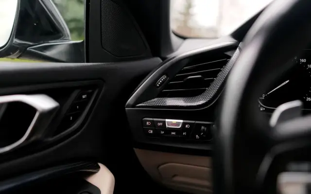 BMW Seria 2 225i xDrive Sport-Aut