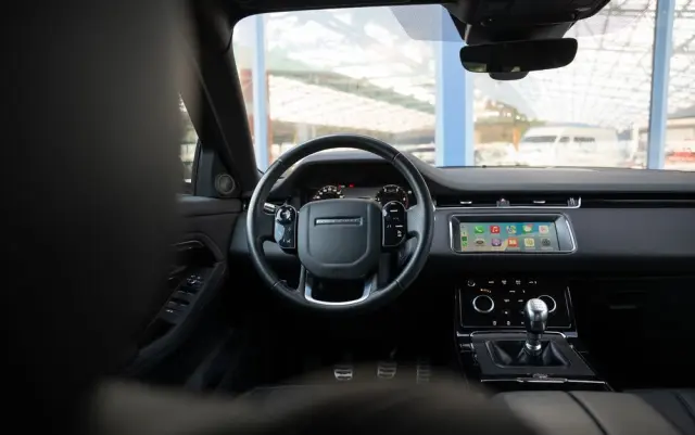 LAND ROVER Range Rover Evoque 2.0 D150 R-Dynamic