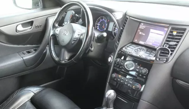 INFINITI QX70 3.0D V6 (238 KM) Automatic AWD