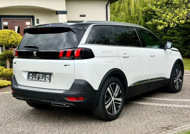 PEUGEOT 5008 BlueHDi 180 EAT6 GT