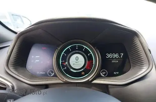 ASTON MARTIN DB11 