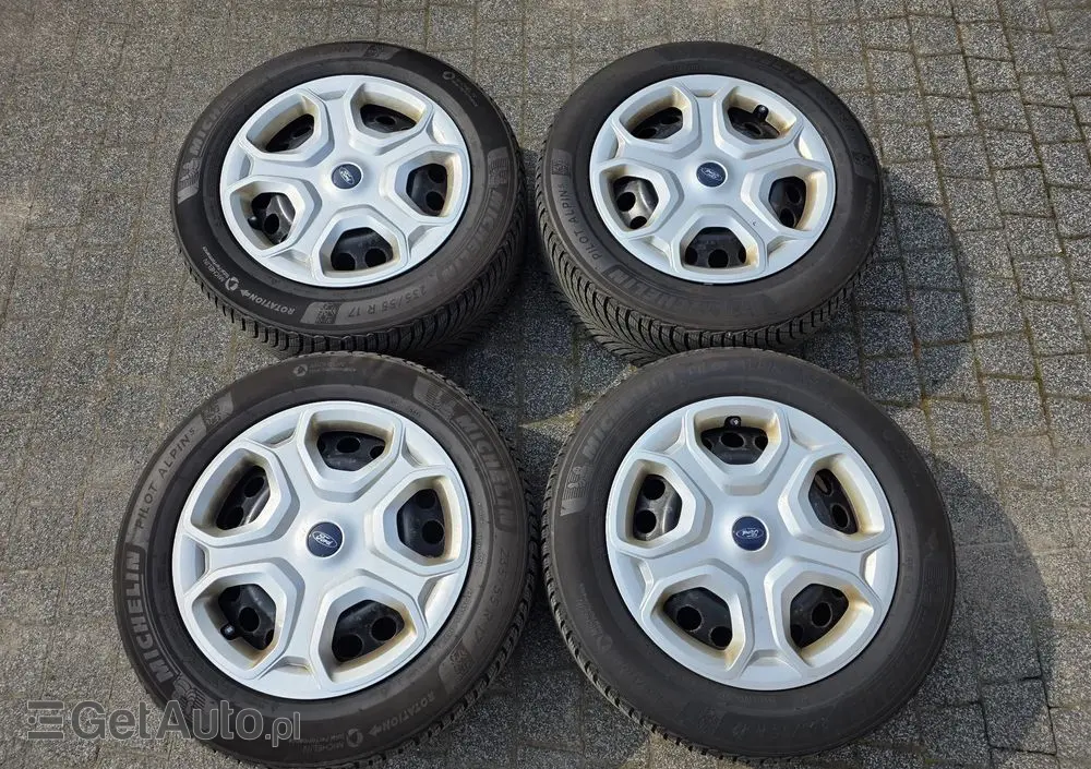 FORD Kuga 1.5 EcoBoost 2x4 Cool & Connect