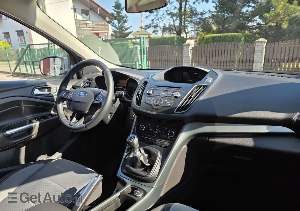 FORD Kuga 1.5 EcoBoost 2x4 Cool & Connect