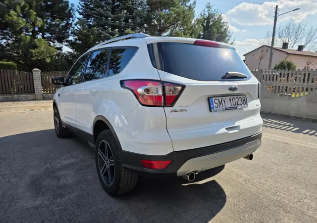 FORD Kuga 1.5 EcoBoost 2x4 Cool & Connect