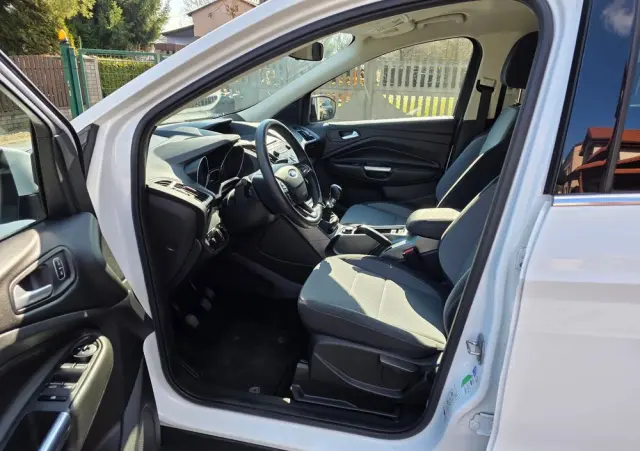 FORD Kuga 1.5 EcoBoost 2x4 Cool & Connect