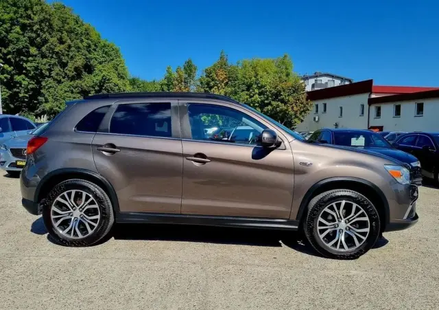 MITSUBISHI ASX 1.6 Invite