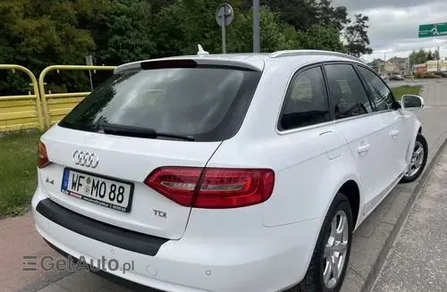 AUDI A4 