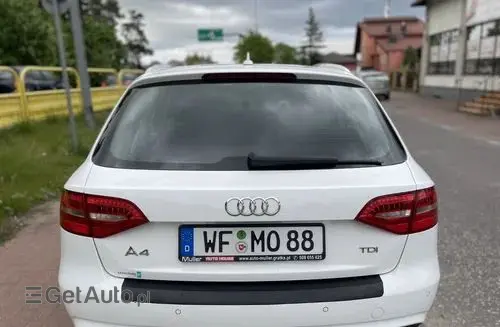 AUDI A4 