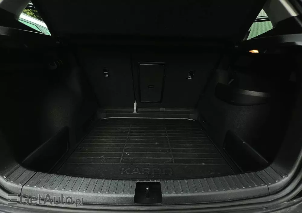 SKODA Karoq 1.6 TDI SCR DSG Ambition